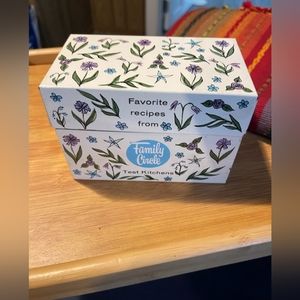 Family Circle metal recipe box